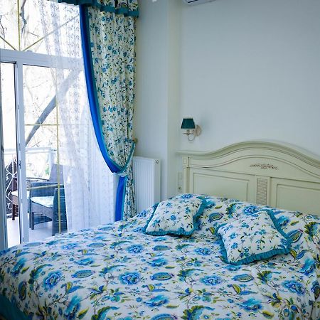 Hotel Maman Одеса Екстериор снимка