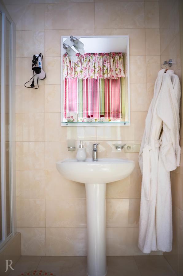 Hotel Maman Одеса Екстериор снимка