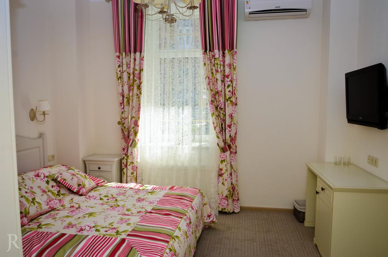 Hotel Maman Одеса Екстериор снимка