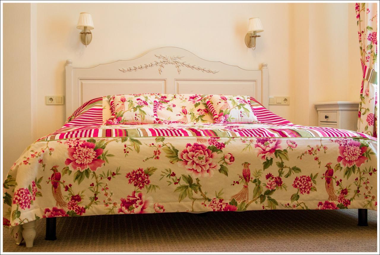Hotel Maman Одеса Екстериор снимка